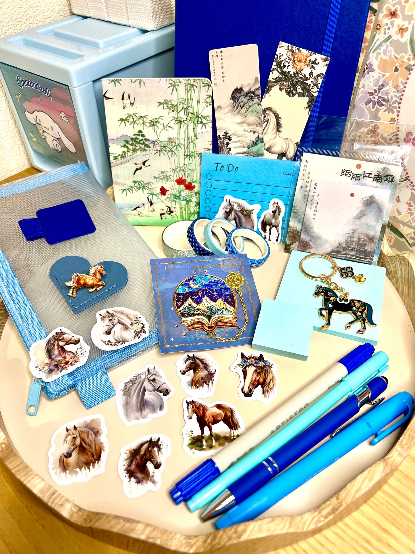 Horse themed 15-18 item bundle - available in all colours.