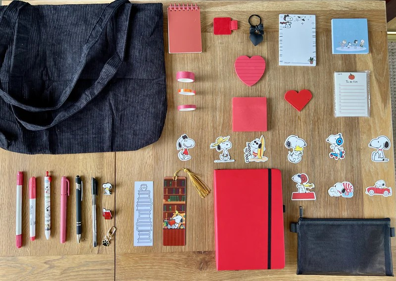 15-18 Item Bundle in red featuring Snoopy.