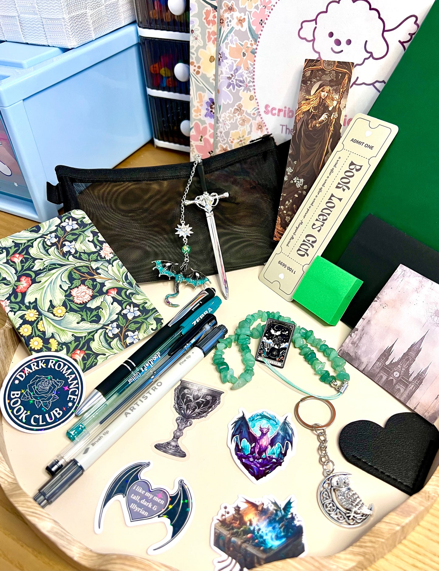 Fantasy/Dragon bundle 15-18 items